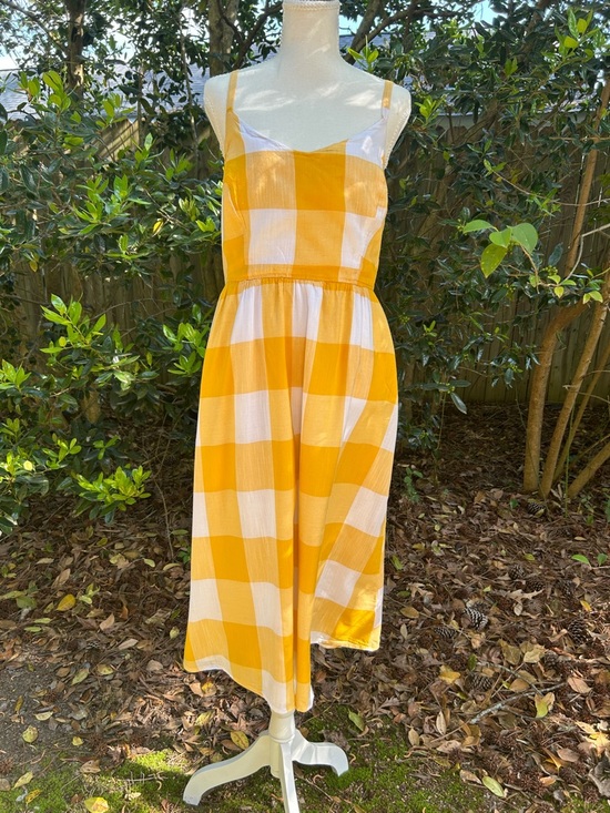 Old Navy Dresses & Skirts - Yellow and White Gingham Midi Sundress